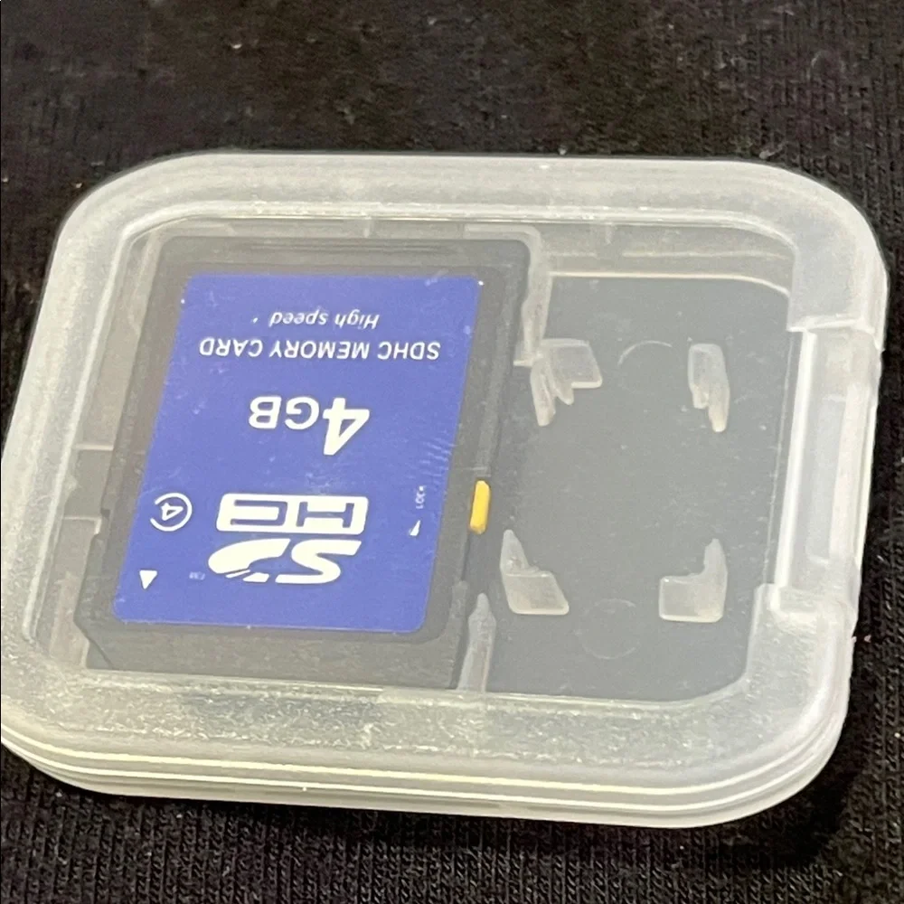 4GB SDHC Memory Card - Blue